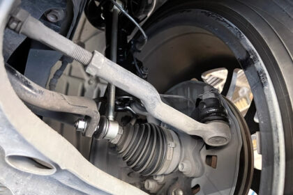 car squeaks when turning