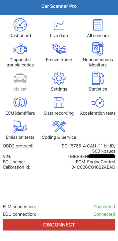 Car Scanner ELM OBD2 connected to Skoda Rapid 1.0 TSI showing VIN ECU name ECM-EngineControl and ISO 15765-4 CAN protocol