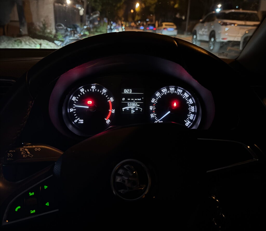 Skoda Rapid 1.0 TSI odometer reading 53382 km approaching 60000 km service milestone