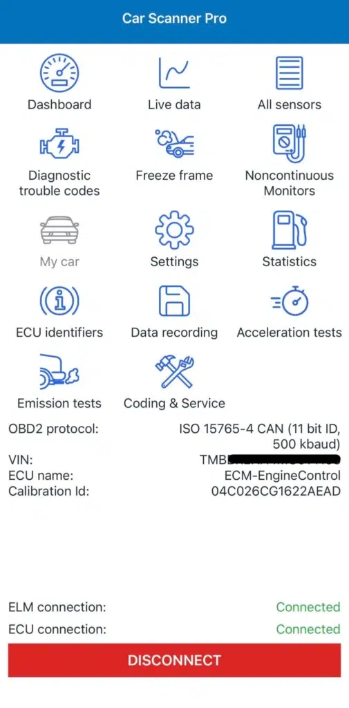 Car Scanner app connected to the Vgate iCar Pro showing VIN detected, ECU identified and ISO 15765-4 CAN protocol on a Skoda 1.0 TSI